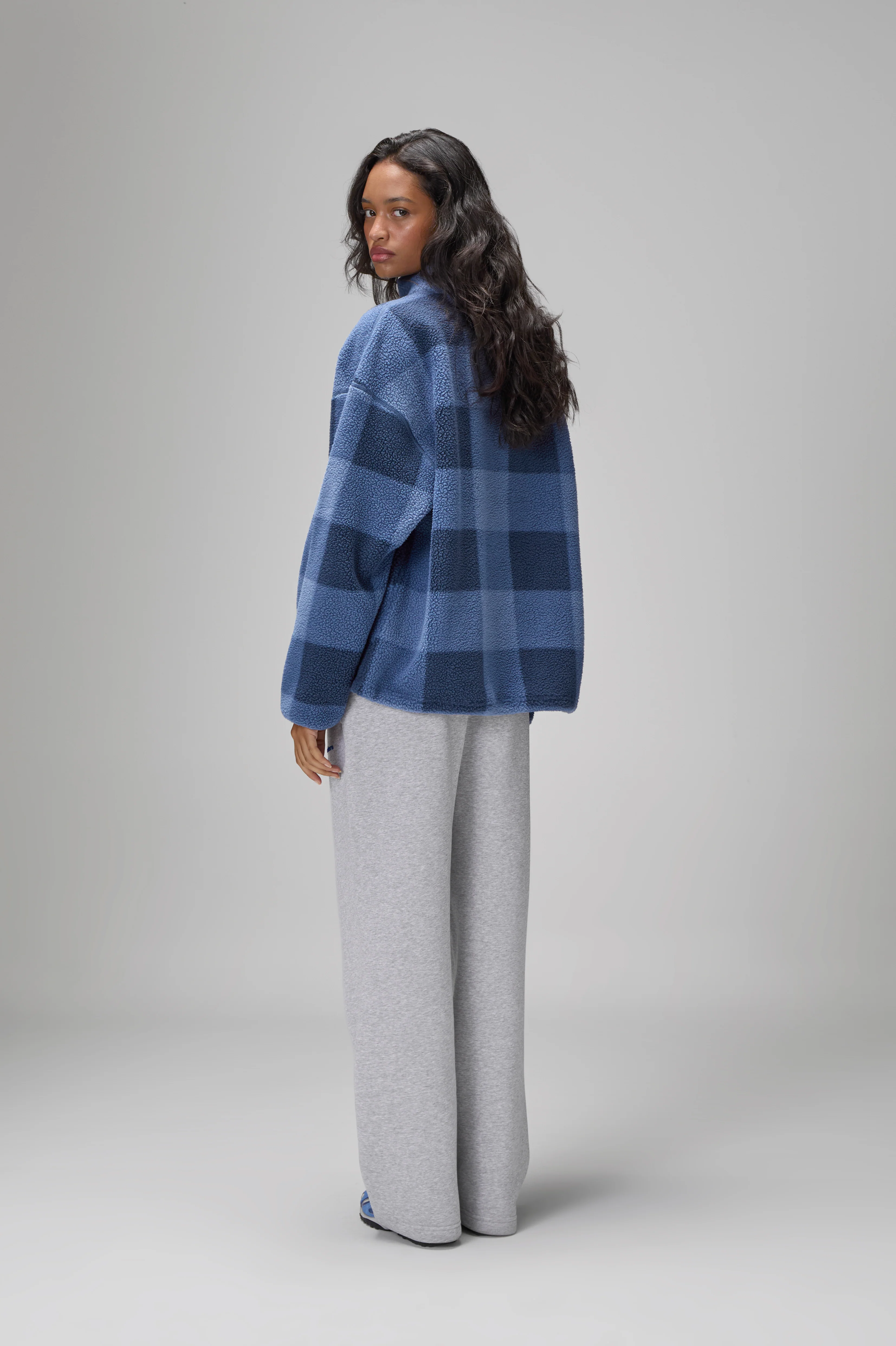 Farley Fleece in Blue - Image 7