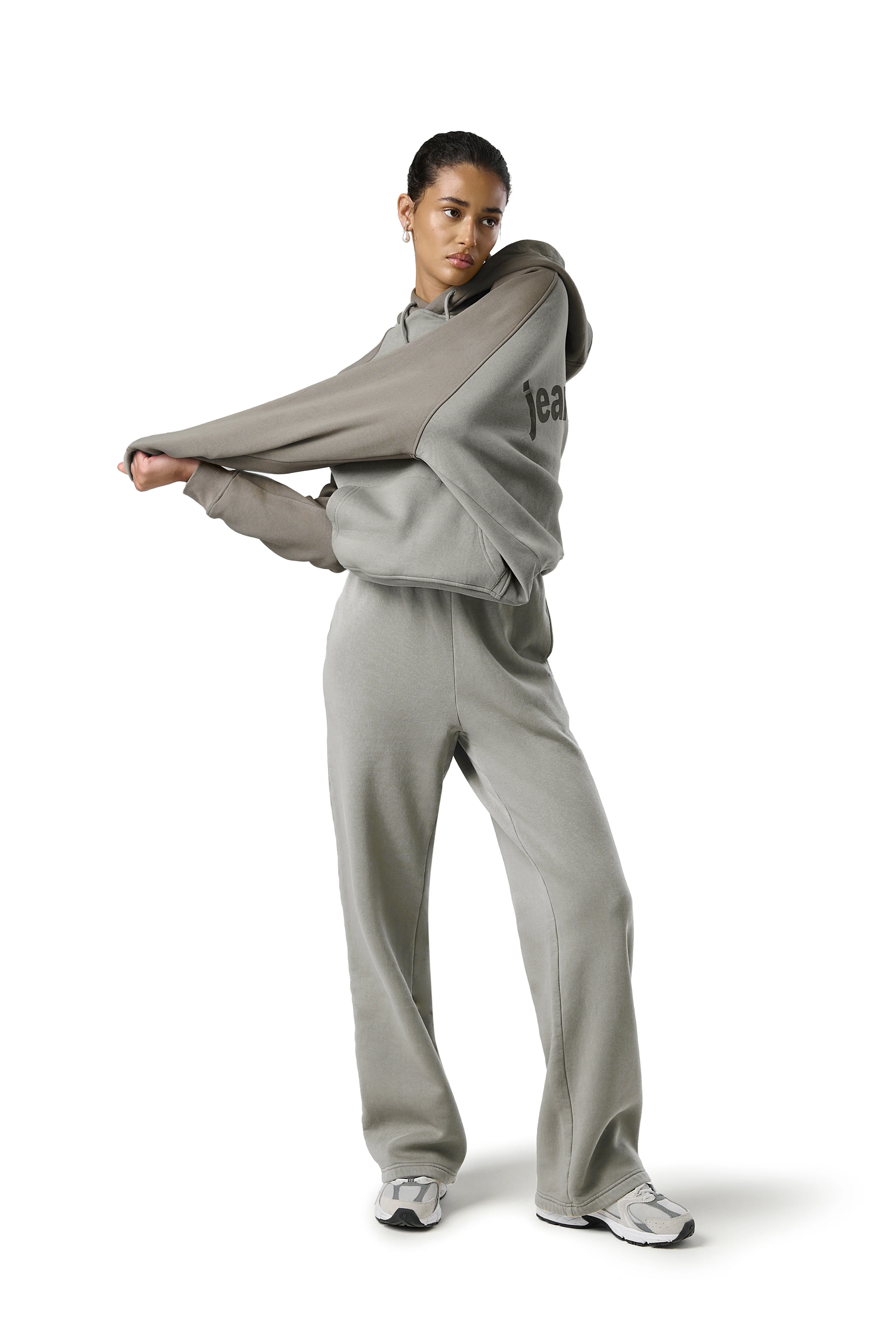 Jeanswear Raglan Hoodie in Champ - Image 5