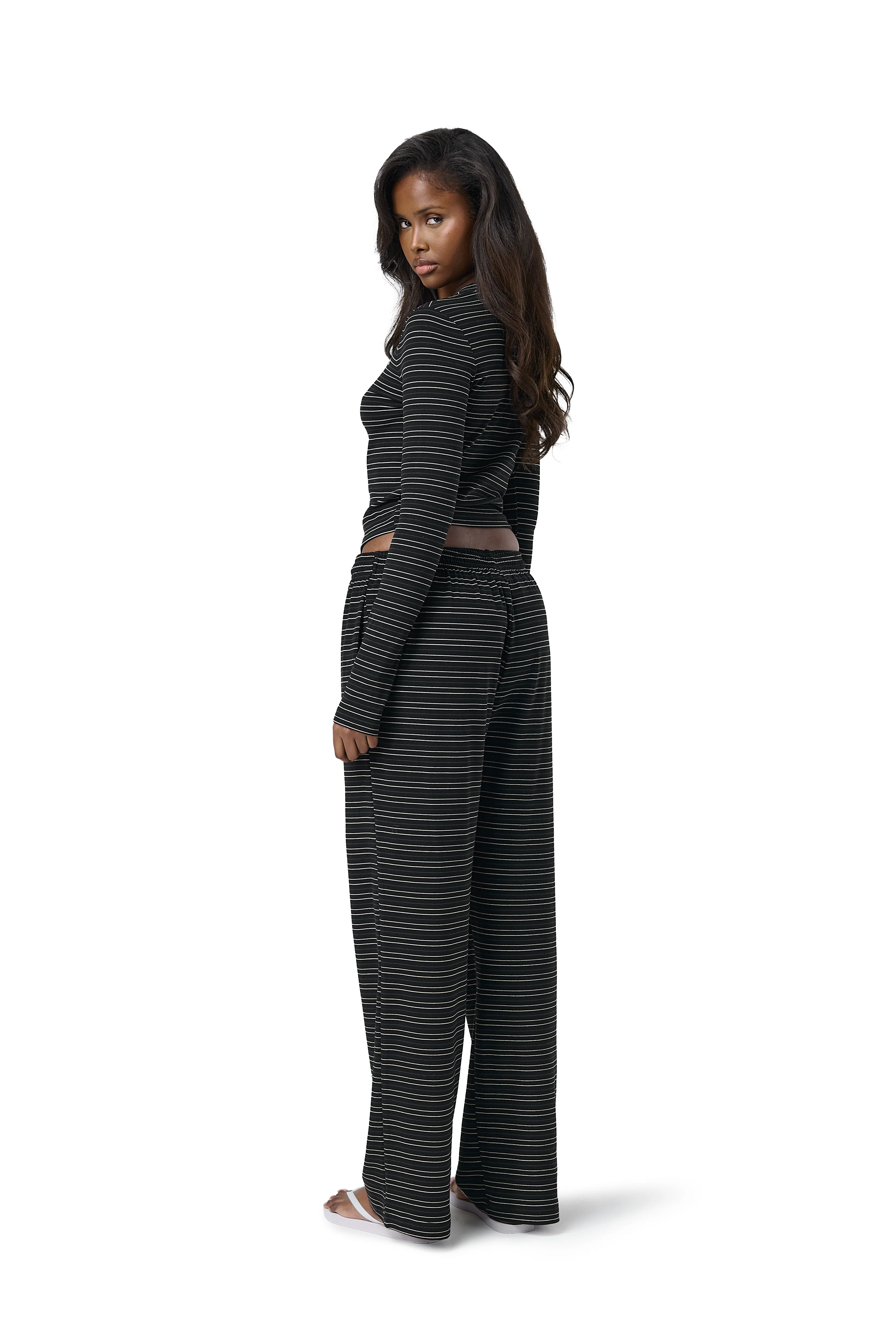 Wilbur Soft Longsleeve Top in Black - Image 5